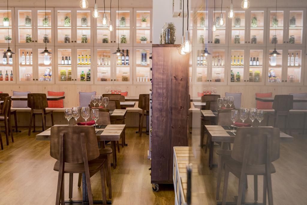 Hostal La Creu Mora d'Ebre Εξωτερικό φωτογραφία